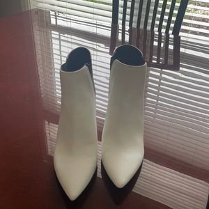 Size 9 INC White ankle boots never worn